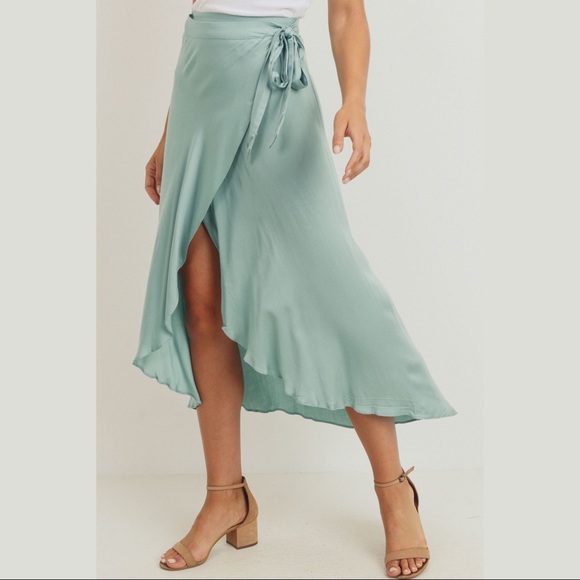❤️HP! Aqua Flowy Wrap Skirt - Picture 5 of 8